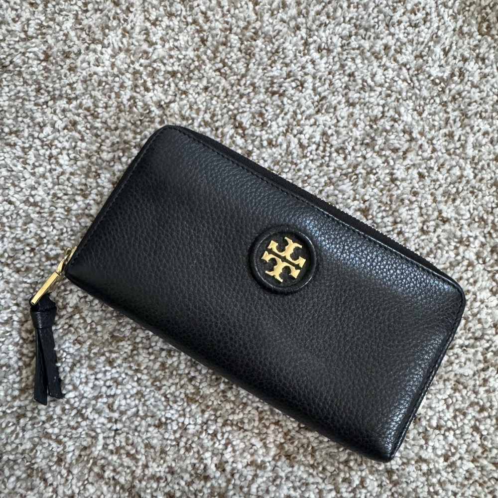Tory Burch Black Pebbled Leather Wallet